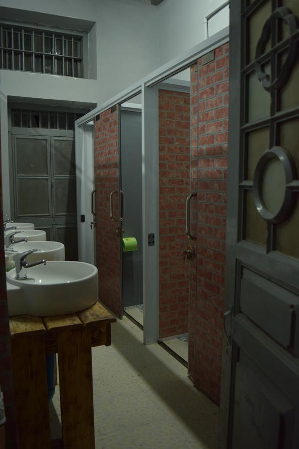 21 Hostel Yangon Esterno foto